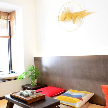 Hangzhou Puyu Travelling With Hotel エクステリア 写真