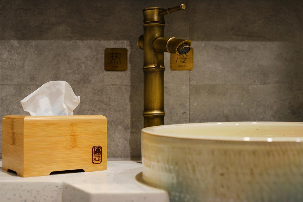 Hangzhou Puyu Travelling With Hotel エクステリア 写真